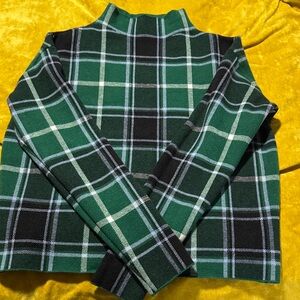 Tahari Green Plaid Sweater